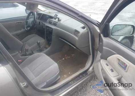 2001 Toyota Camry Ce/Le/Xle from USA, damaged, VIN 4T1BG22K11U027969